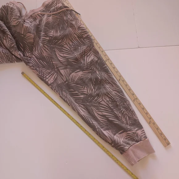 JoyLab Light Pink And Gray Palm Leaf Joggers - Picture 7 of 8